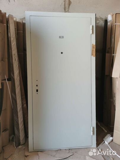 Дверь входная металлическая бу