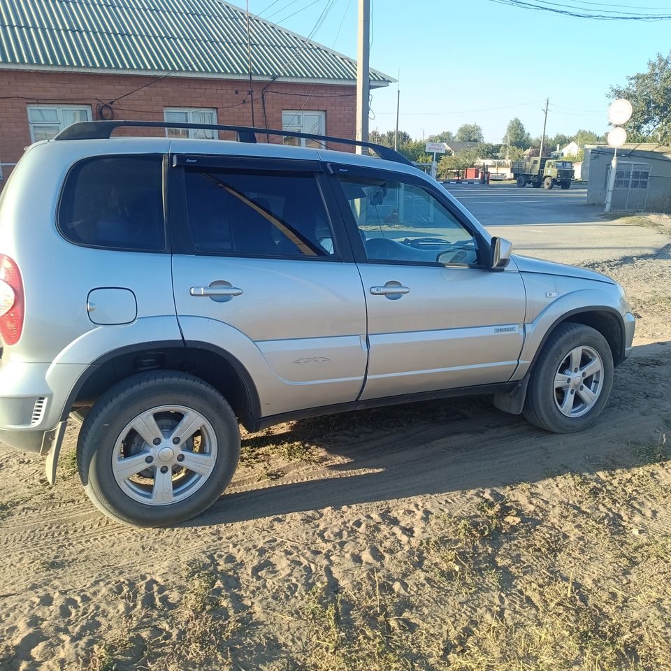 Chevrolet Niva: фото владельца