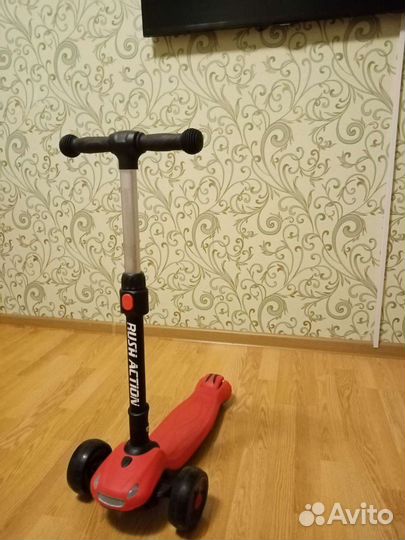 Самокат детский трехколесный б/у