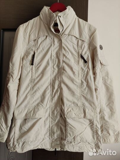 Ветровка женская