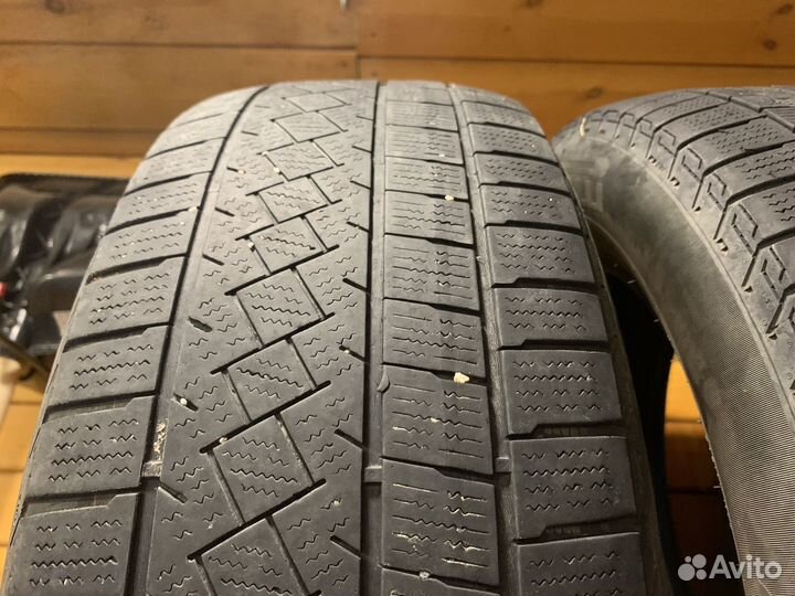 Pirelli Ice Zero 215/60 R17 100T