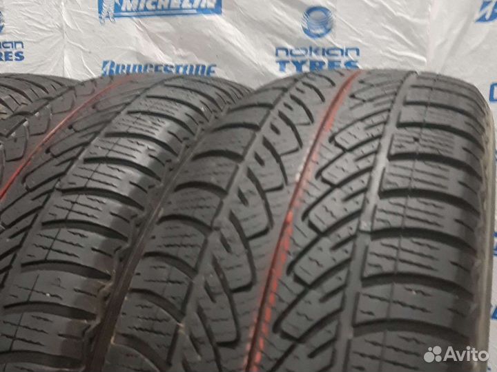 Goodyear UltraGrip 8 215/60 R17 96H