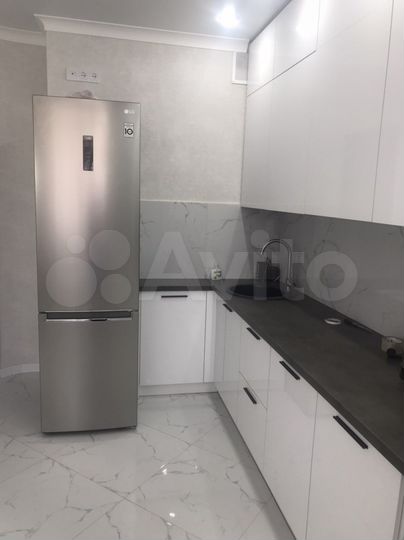 2-к. квартира, 56 м², 11/18 эт.