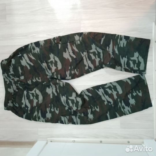 Джинсы широкие camo