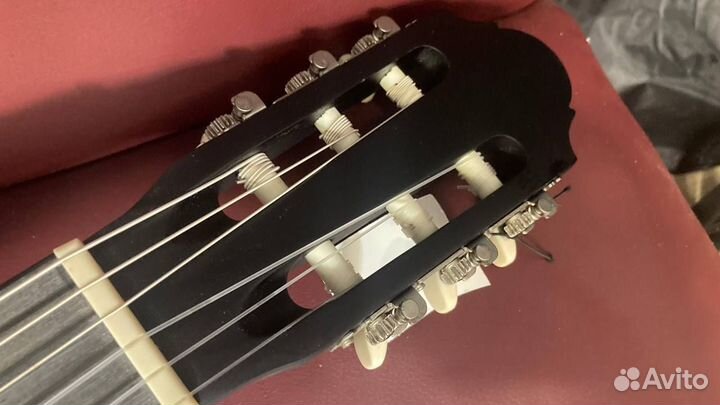 Классическая гитара