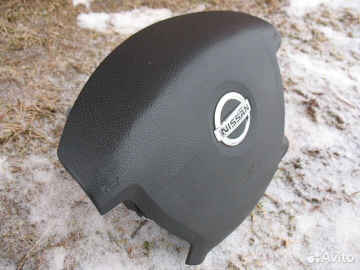 Подушка безопасности в руль Nissan Primera P12