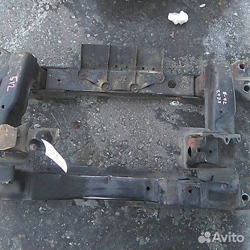 Подрамник toyota noah KR52 7K-E