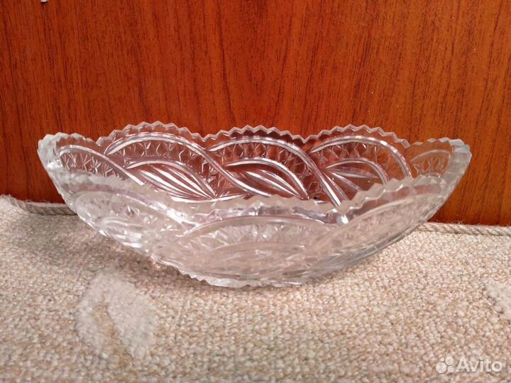 Ваза хрустальная