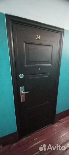 Дверь входная металлическая правая бу