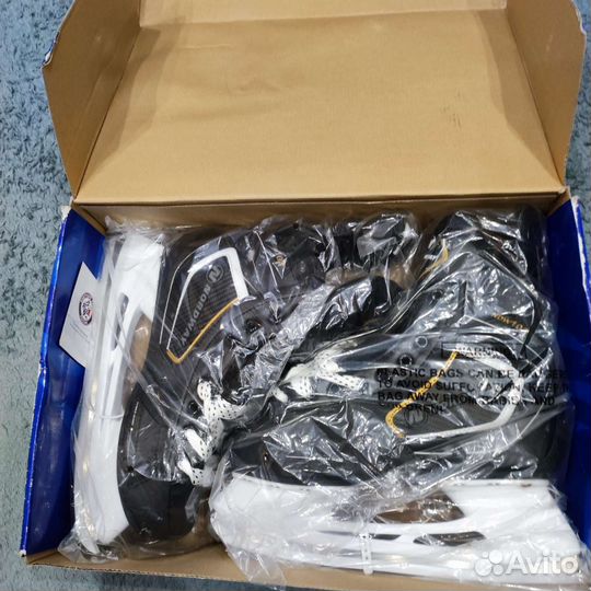 Хоккейные мужские коньки 43 размера