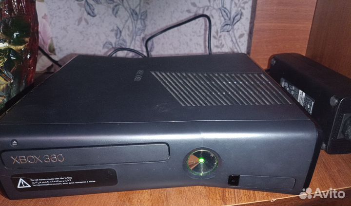 Xbox One S 1тб