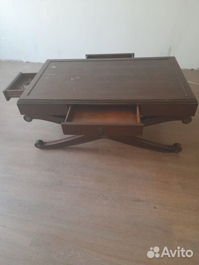 Журнальный столик