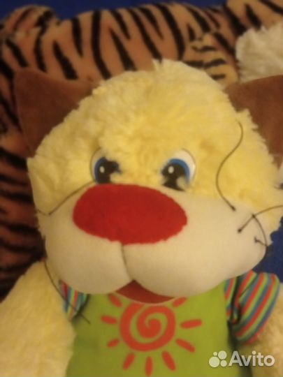 Мягкий кот и другие игрушки