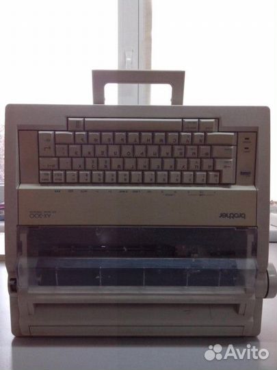 Электрическая печатная машинка Brother AX-300