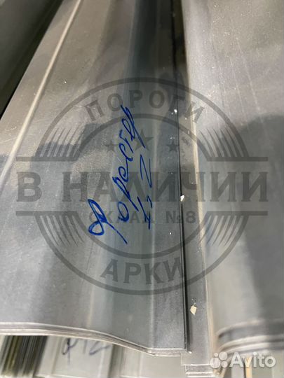 Ремонтный порог правый Subaru Forester 1