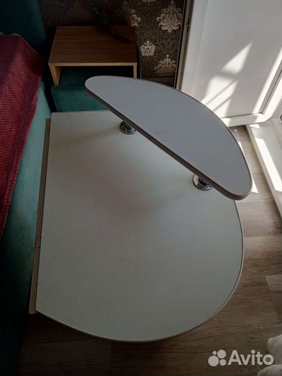 Столик для маникюра бу