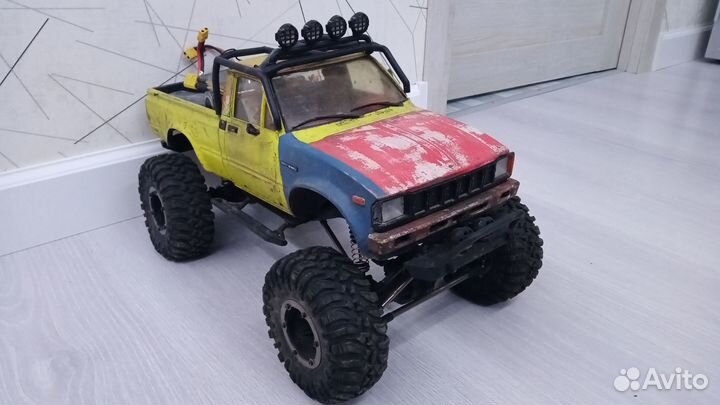 Радиоуправляемый краулер Remo Hobby 1073