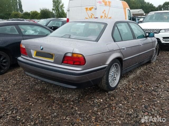 Разбор на запчасти BMW 7 E38