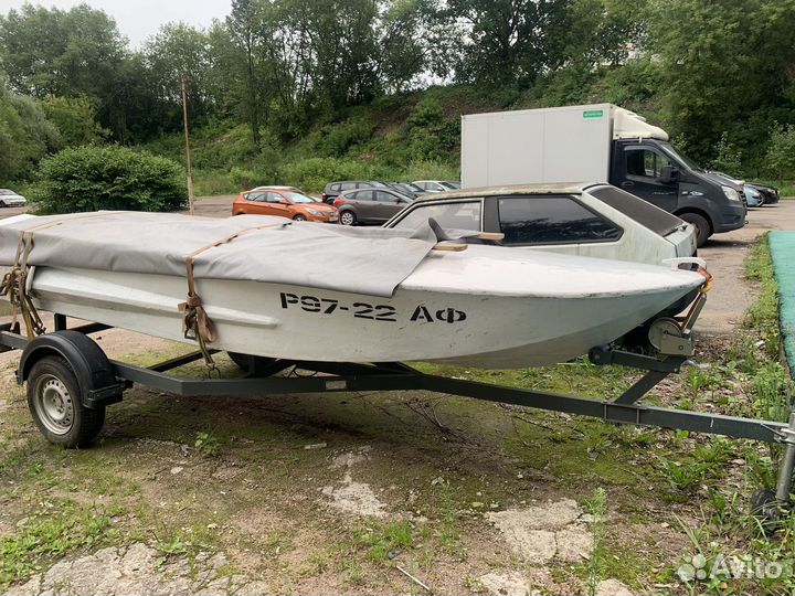 Лодка с мотором