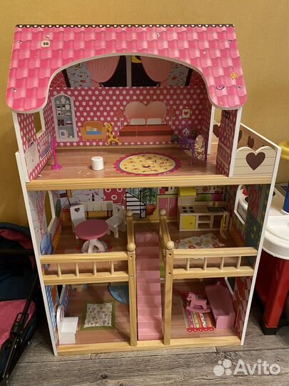 Домик кукольный