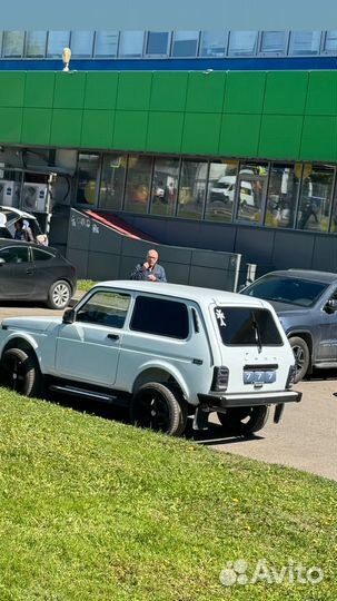 LADA 4x4 (Нива) 1.7 МТ, 2005, 180 000 км