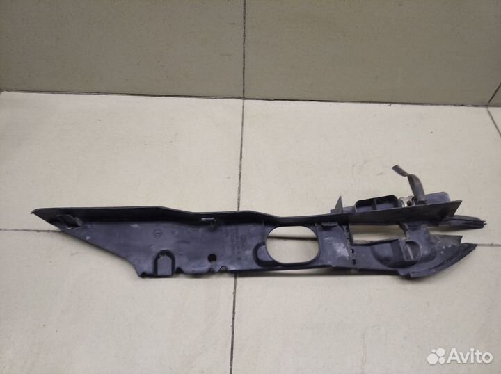 Накладка (кузов внутри) Focus II 2008-2011