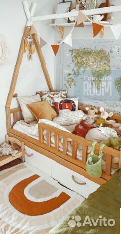 Кровать из бука вигвам