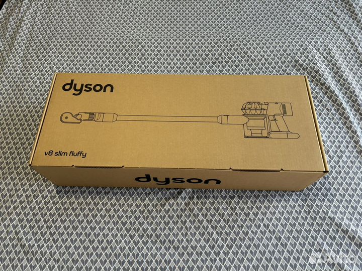 Пылесос вертикальный Dyson V8 Slim Fluffy Extra