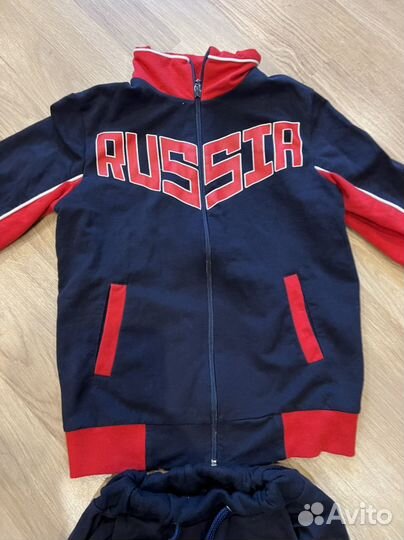 Спортивный костюм для мальчика 128 134