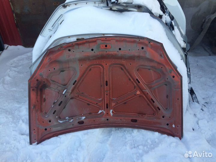 Капот на kia rio 2 под ремонт