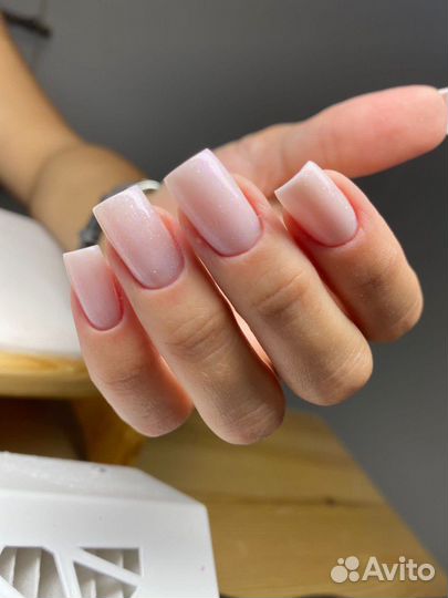 Наращивание ногтей, укрепление ногтей