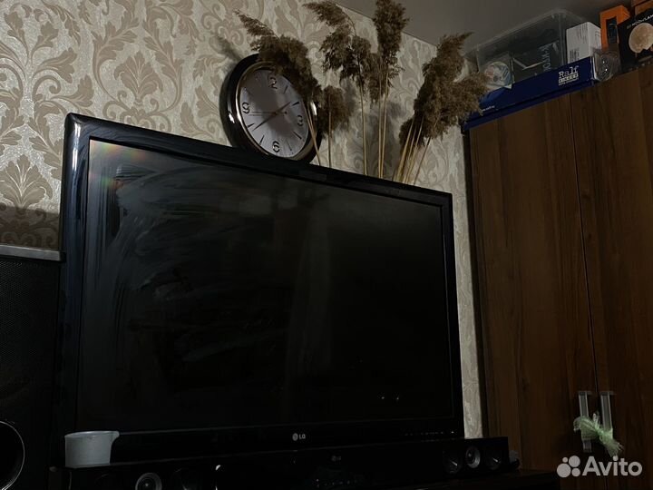 Телевизор LG 42LM340T