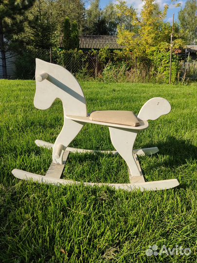 Детская деревянная качалка лошадка