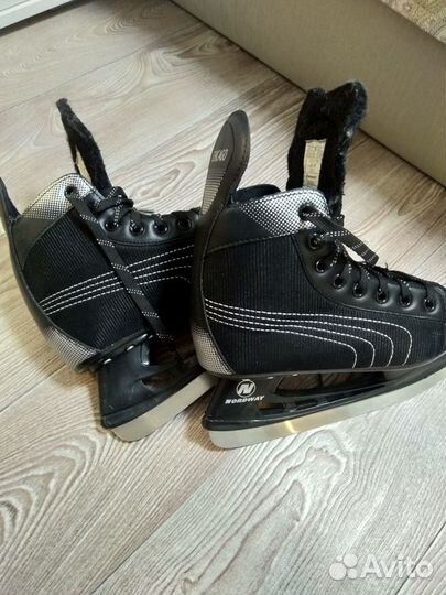 Коньки хоккейные 37р