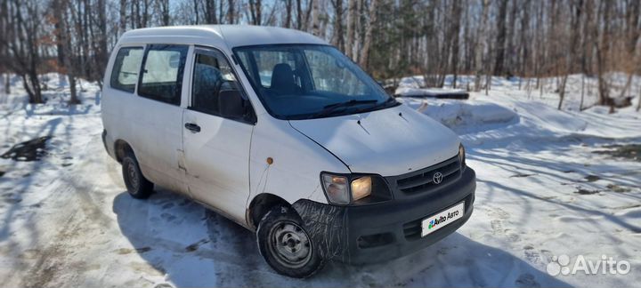 Toyota Town Ace 1.8 AT, 2002, 200 000 км