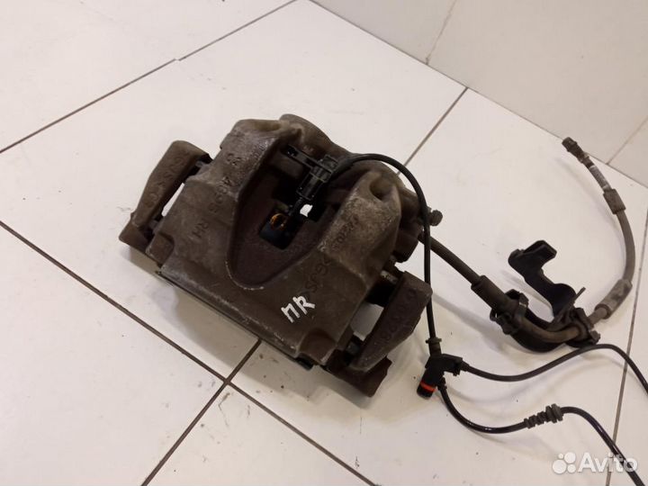 Суппорт передний правый Mercedes-Benz M-Class ML W