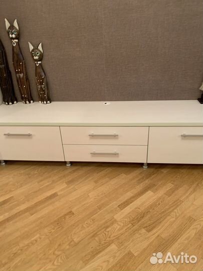 Тумба под телевизор