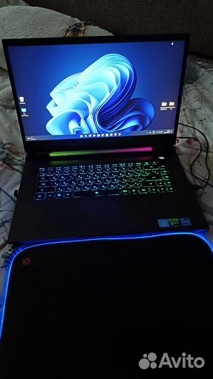 Игровой мощный ноутбук Gigabyte Aorus 159KF