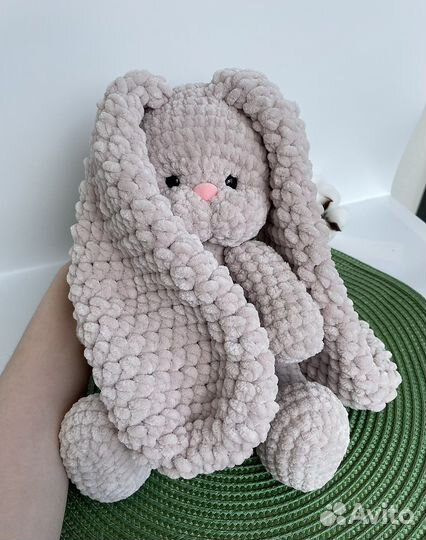 Плюшевый заяц