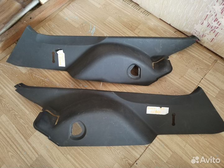 Обшивка задней стойки