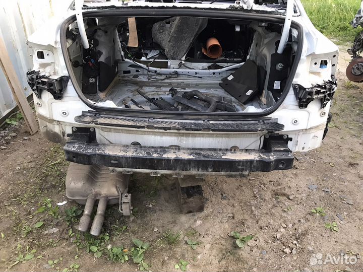 Панель задняя Passat B8 седан