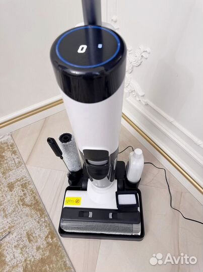 Вертикальный беспроводной пылесос моющий Y19plus