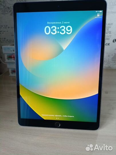 Планшет Apple iPad Air 64Gb Wi-Fi muuj2RU/A 10.5