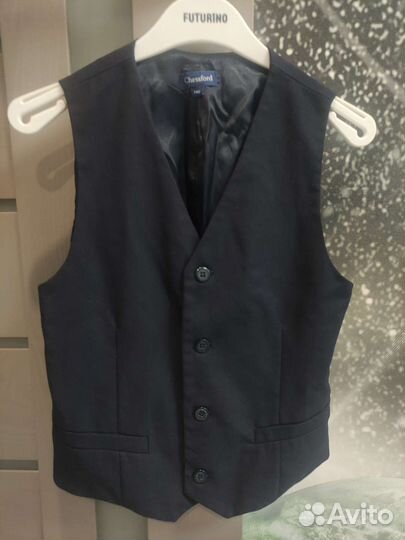 Жилетка для мальчика школьная140