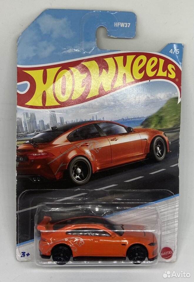 Hot wheels jaguar xe sv project 8