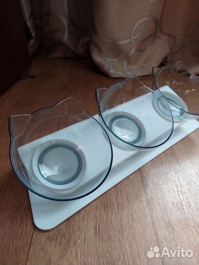 Тройная миска на подставке для животных