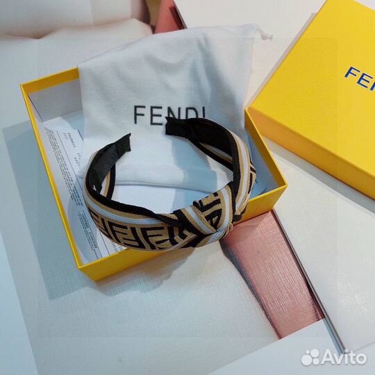 Ободок Fendi в коробке