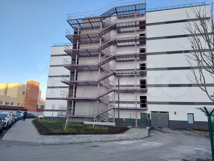 Машиноместо, 13 м²