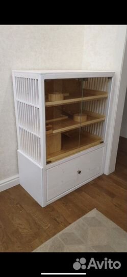 Стеллаж-витрина