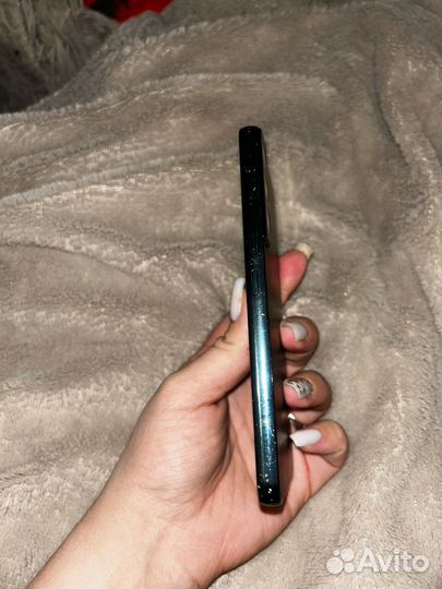 Samsung Galaxy S22, 8/128 ГБ